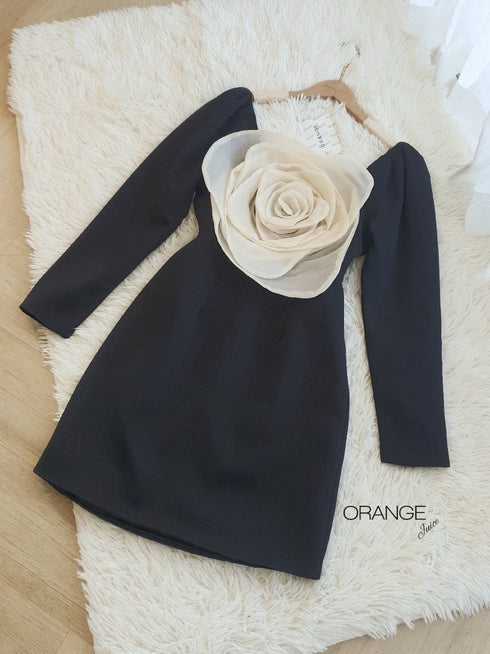 ORANGE JUICE White Rose Embellished Long Sleeves Mini Dress